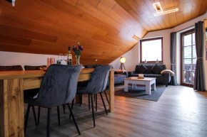 Jacuzzi, Sauna, Garten, Terrasse, Grill, 6 Personen, Moselstaustufe, Netflix, Sky, Smart TV